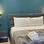 Tuyo Hotel