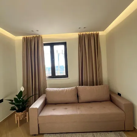 Tuyo Tirana