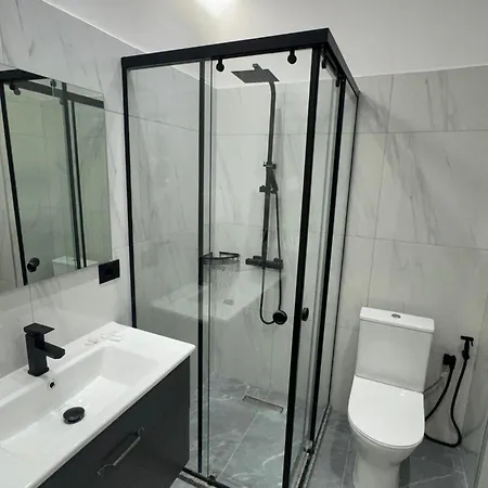 Tuyo מלון טיראנה