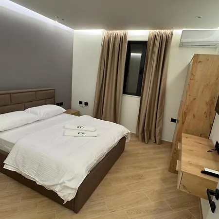 Tuyo Hotel 3*