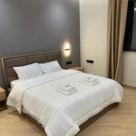 Tuyo Hotel 3*