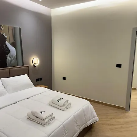 Hotel Tuyo Tirana