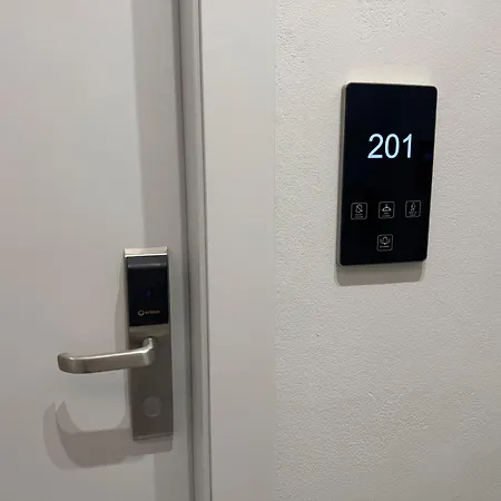 Tuyo 3* Tirana