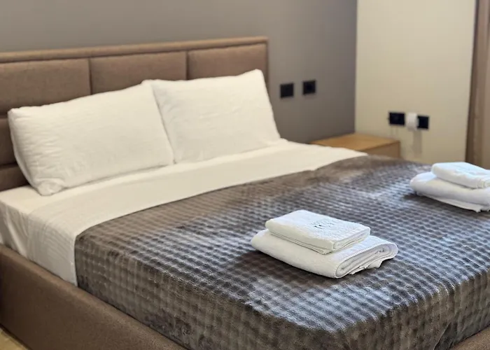 Hotel Tuyo Tirana
