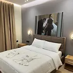 Tuyo Hotel 3*