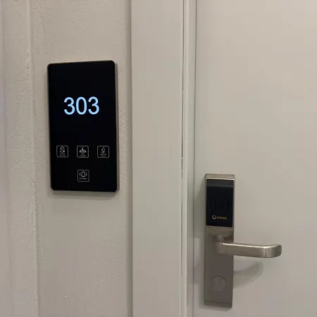 호텔 Tuyo 티라나