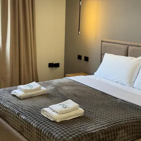 Tuyo Hotel